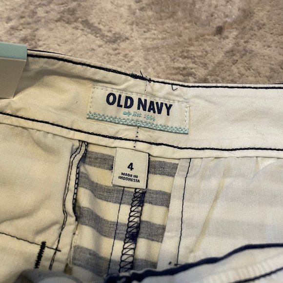 Navy Stripe Mid-rise Everyday Shorts 3 inch inseam - Picture 6 of 10